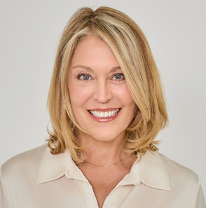 Keynote Speaker Colette Carlson